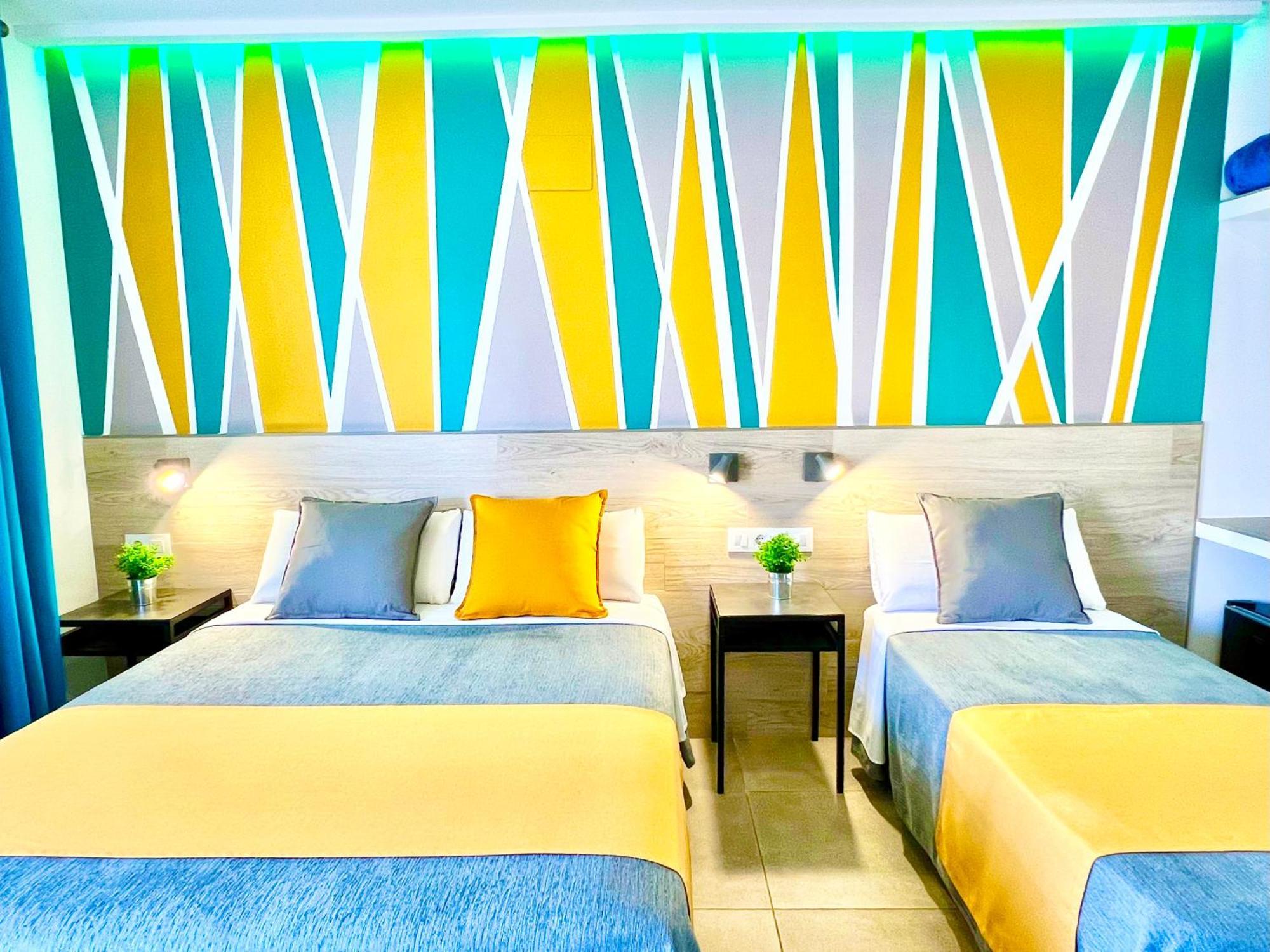 Dori Rooms Hostal Tarifa Exterior photo